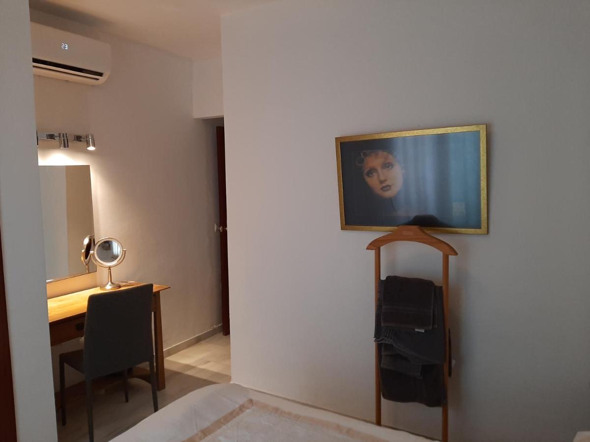 Apartment In Perfect Position Historic Centre Malaga Luaran gambar
